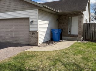 312 Berkley Blvd, Baraboo, WI 53913