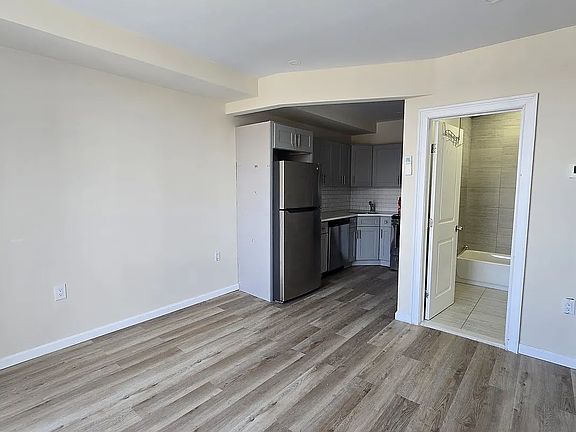 4th image of 37-28 104th St #Phb