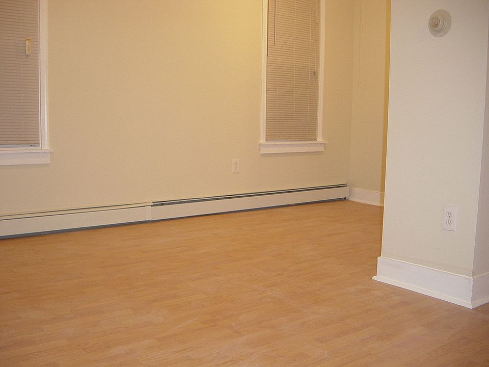 Building Photo 3