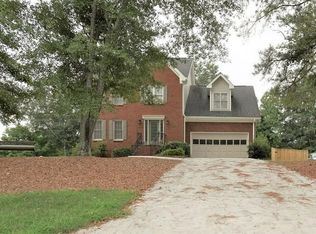 2945 Riverbend Dr, Snellville, GA