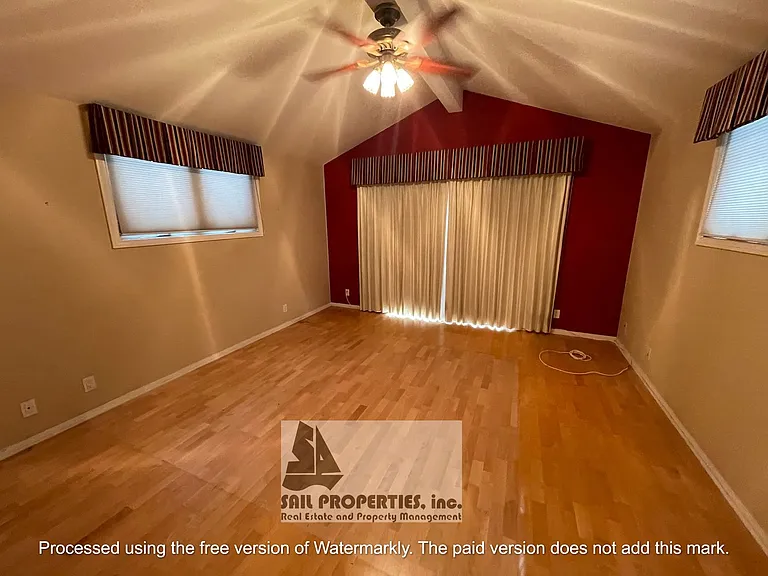 220 Baltimore Ave — Photo 7