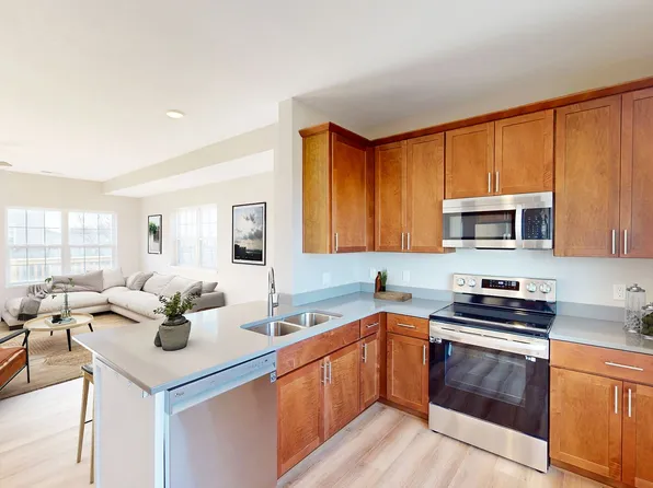 1305 S G Ave Unit 27, Nevada, IA 50201
