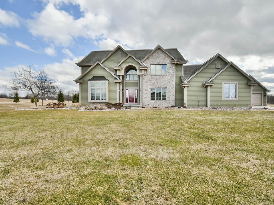 2nd image of 4757 Whitetail Cir