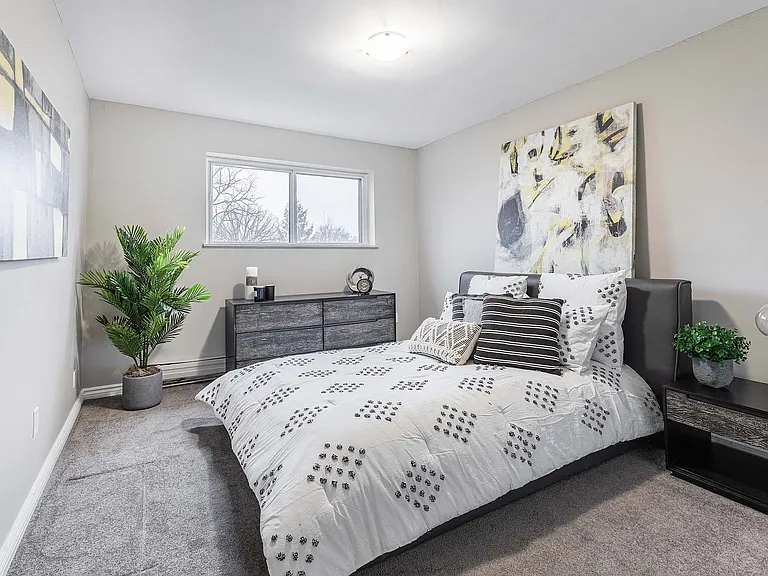 403 Stirling Ave S #4S-09S-10S — Photo 10