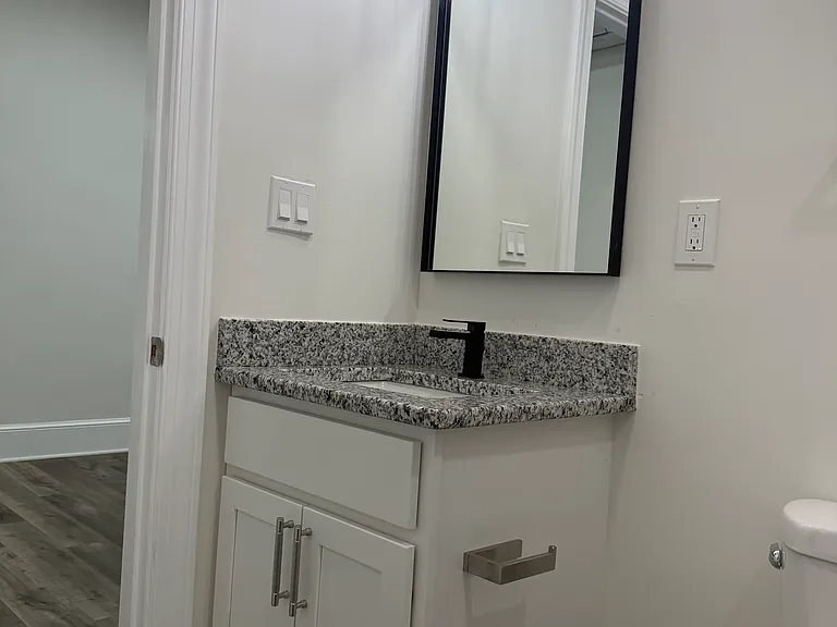 1012 N 3rd St #4 — Photo 6