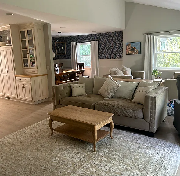 339 S Palisades Dr — Photo 3