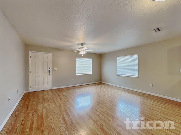 2nd image of 2835 31st Ave E