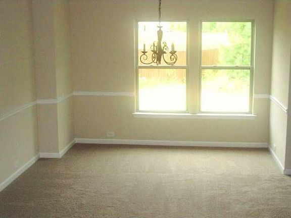 Distinctive dining room