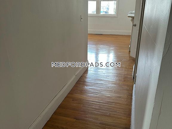 3rd image of 47 Harvard Ave #1