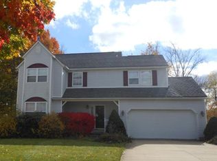 890 Quincy Ct, Medina, OH