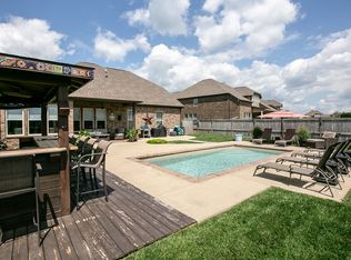 1053 Brixworth Dr, Thompsons Station, TN 37179