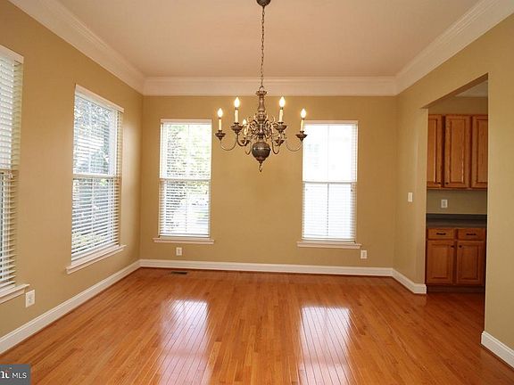 5th image of 4062 Von Neuman Cir