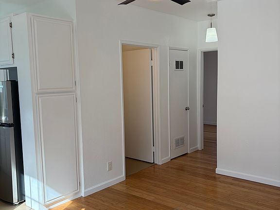 4th image of 5817-5821 Piedmont Ave #5817-D