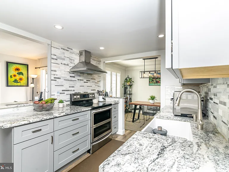 251 Fir Tree Ct — Photo 14
