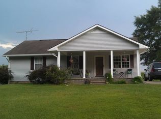 1037 Ledbetter Rd, Munford, AL 36268