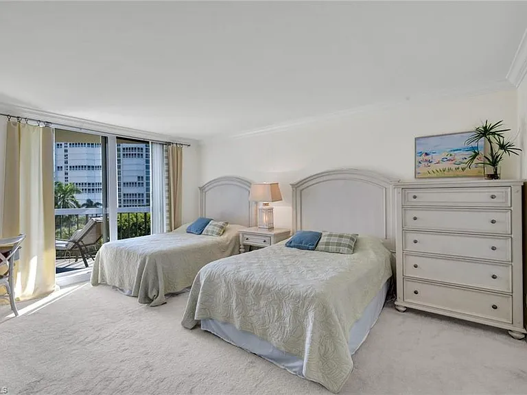 4551 Gulf Shore Blvd N #505 — Photo 21
