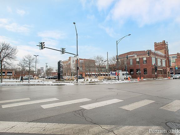 4th image of 1769 W Clybourn Ave #1