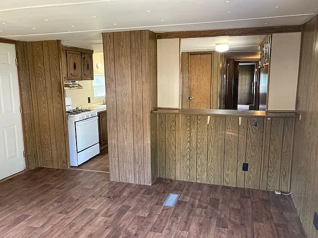2900 Grand Ave — Photo 3