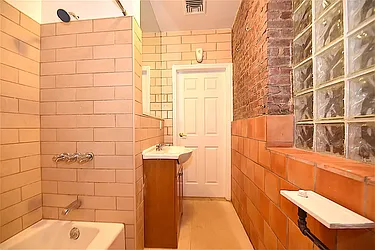 Rented by Modern Spaces