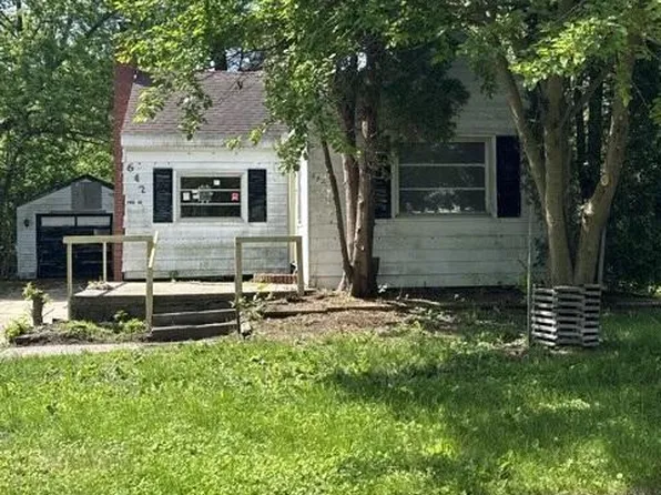 642 Samantha Ave, Lansing, MI 48910