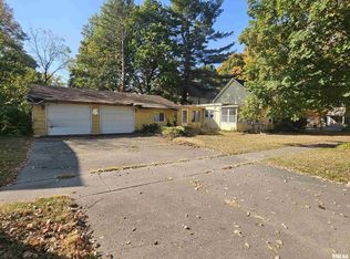 218 N Broad St, Lacon, IL 61540