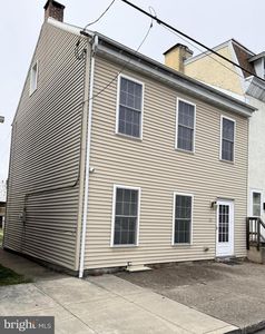 28 S 3rd St, Hamburg, PA, 19526