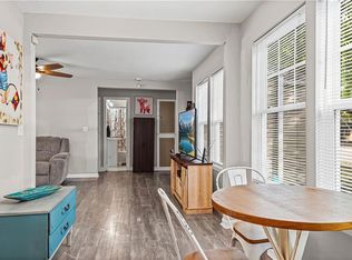 210 NE Maple St, Lees Summit, MO 64063