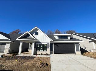 1857 Vintage Ln, Liberty, MO 64068