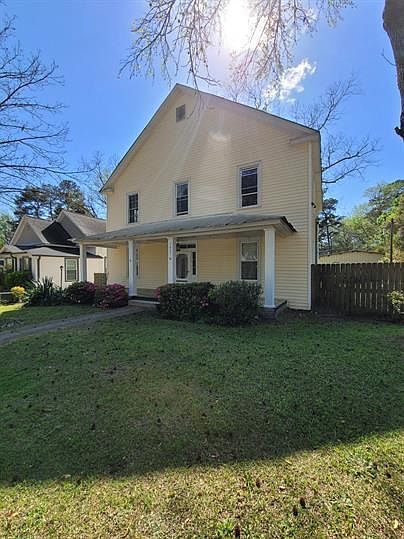 2nd image of 3805 Lamar St