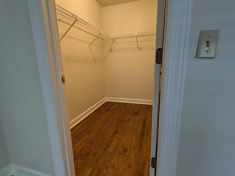 407 Clairton Ct #1 — Photo 30