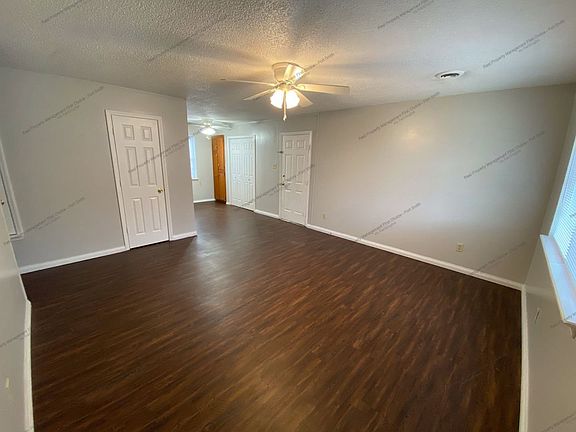 2nd image of 8409 S 35th Ter