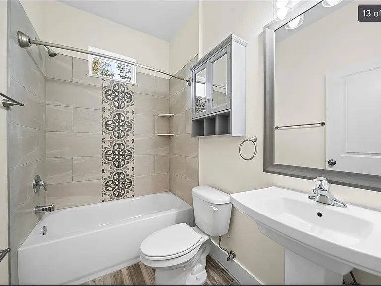 208 N Cherry St #A — Photo 11