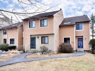 220 Adams Hill Way, East Windsor, CT, 06088