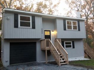 695 Clubhouse Dr, East Stroudsburg, PA