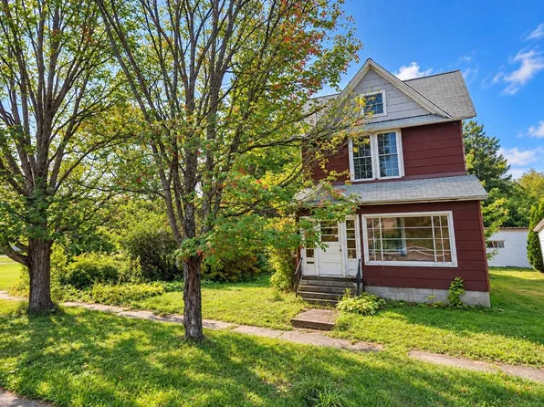 510 Amygdaloid St, Ontonagon, MI 49953