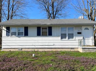 211 W County Rd, Jerseyville, IL 62052