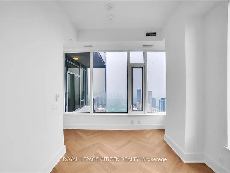 11 Yorkville Ave #6007 — Photo 15