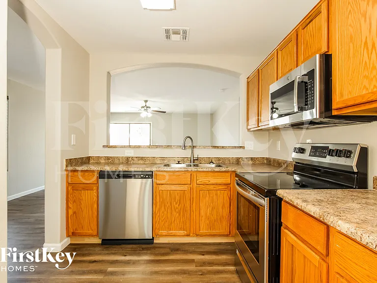 7221 W Marlette Ave — Photo 6