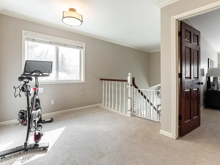 48 Charolais Cir — Photo 7