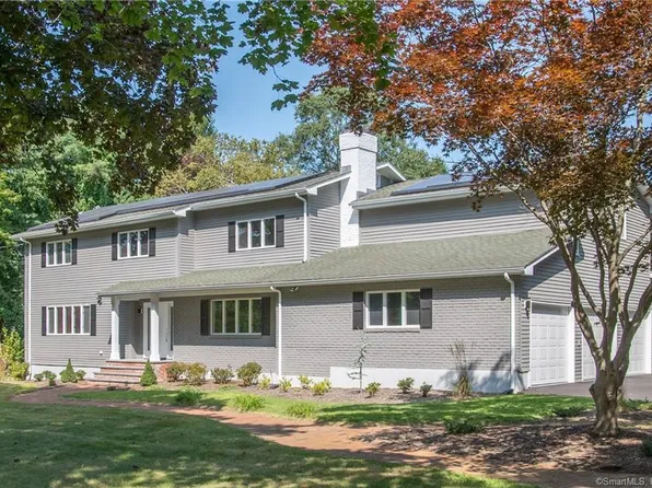 21 Forest Glen Drive, Woodbridge, CT 06525