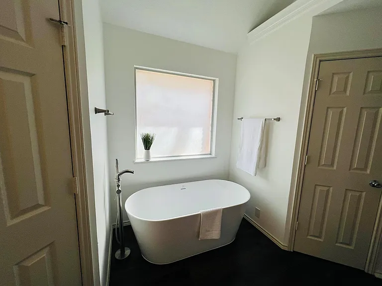 1428 Cat Mountain Trl — Photo 17
