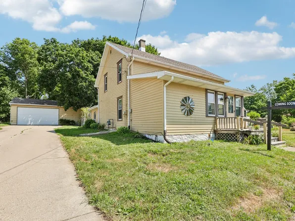 5310 Broadhead St, Mc Farland, WI 53558
