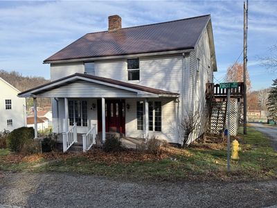 15 1st St, Star Junction, PA, 15482