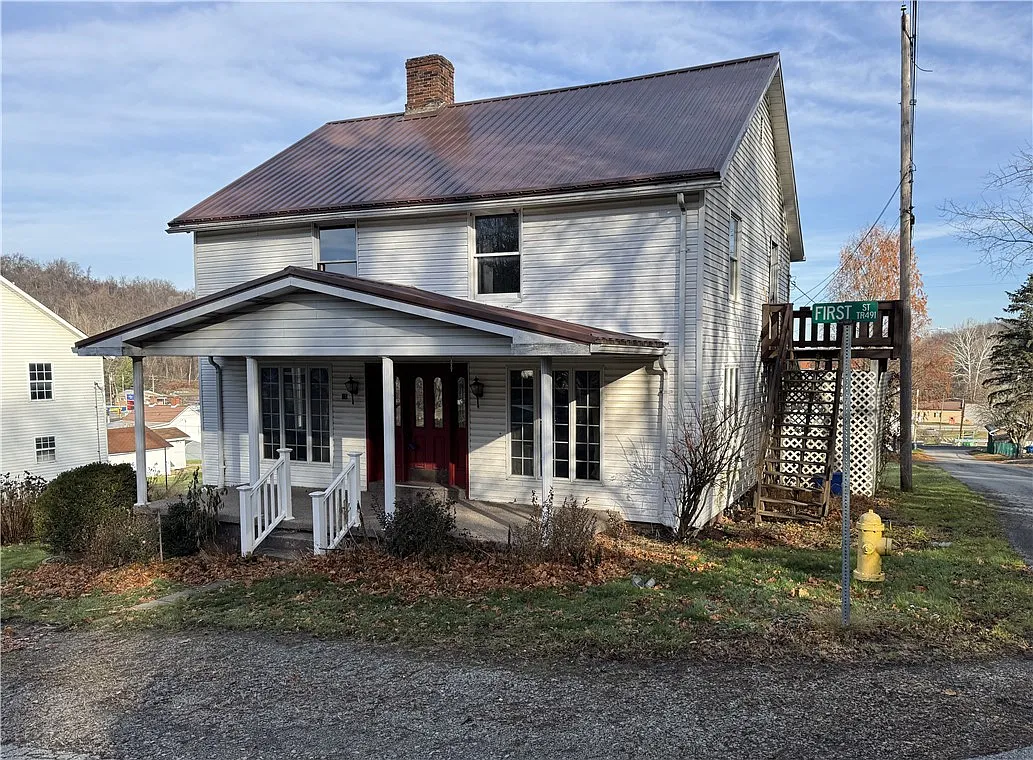 15 1st St photo 1