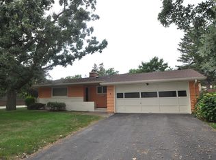 2420 Rhode Island Ave S, Saint Louis Park, MN 55426