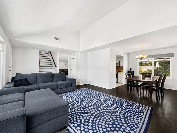 5th image of 2640 Middlesex Pl