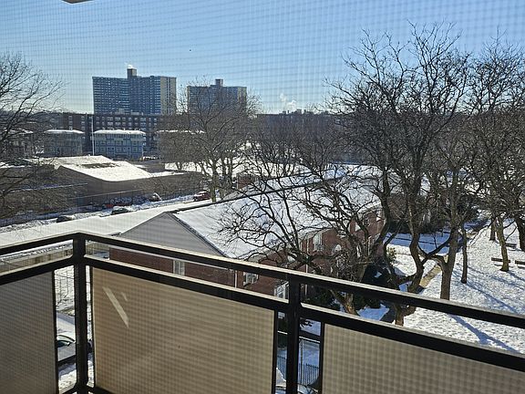 5th image of 16-70 Bell Blvd #11-311