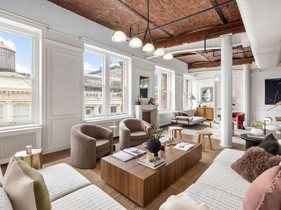 63 Greene St, New York, NY, 10012