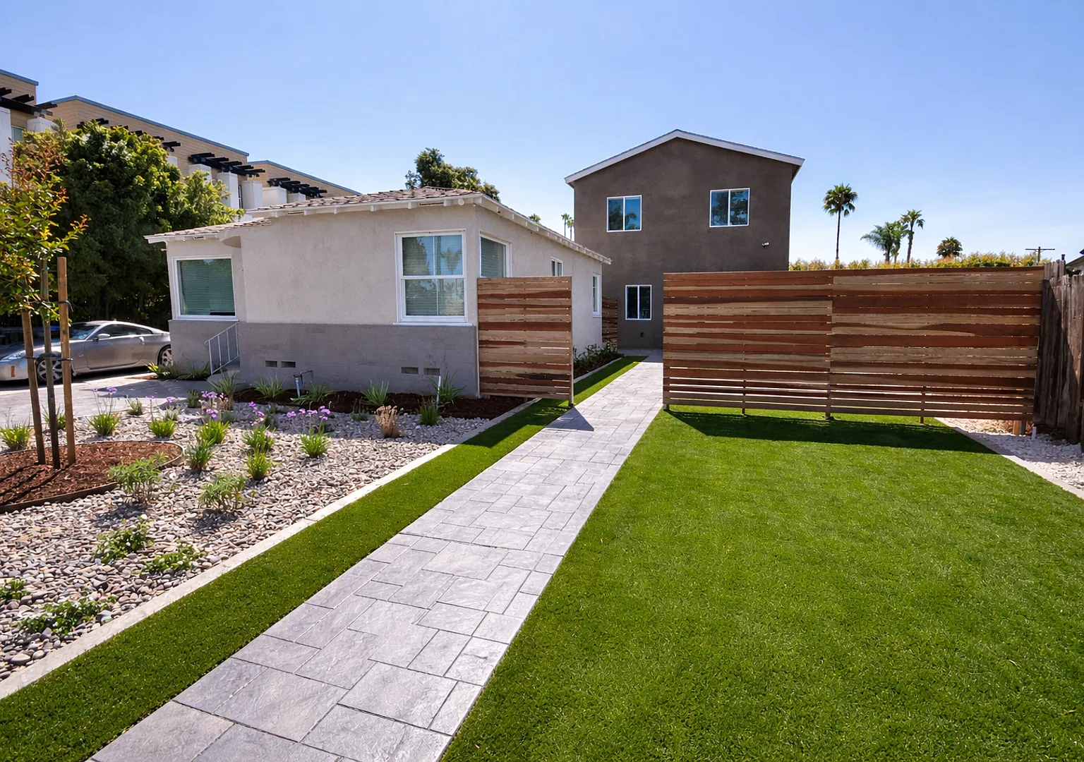 4BD/2BA, Private Yard! — Photo 1