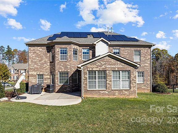 2nd image of 9125 Opal Crest Dr
